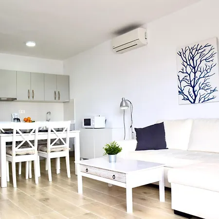 Apartment Acuario Close To The Tias